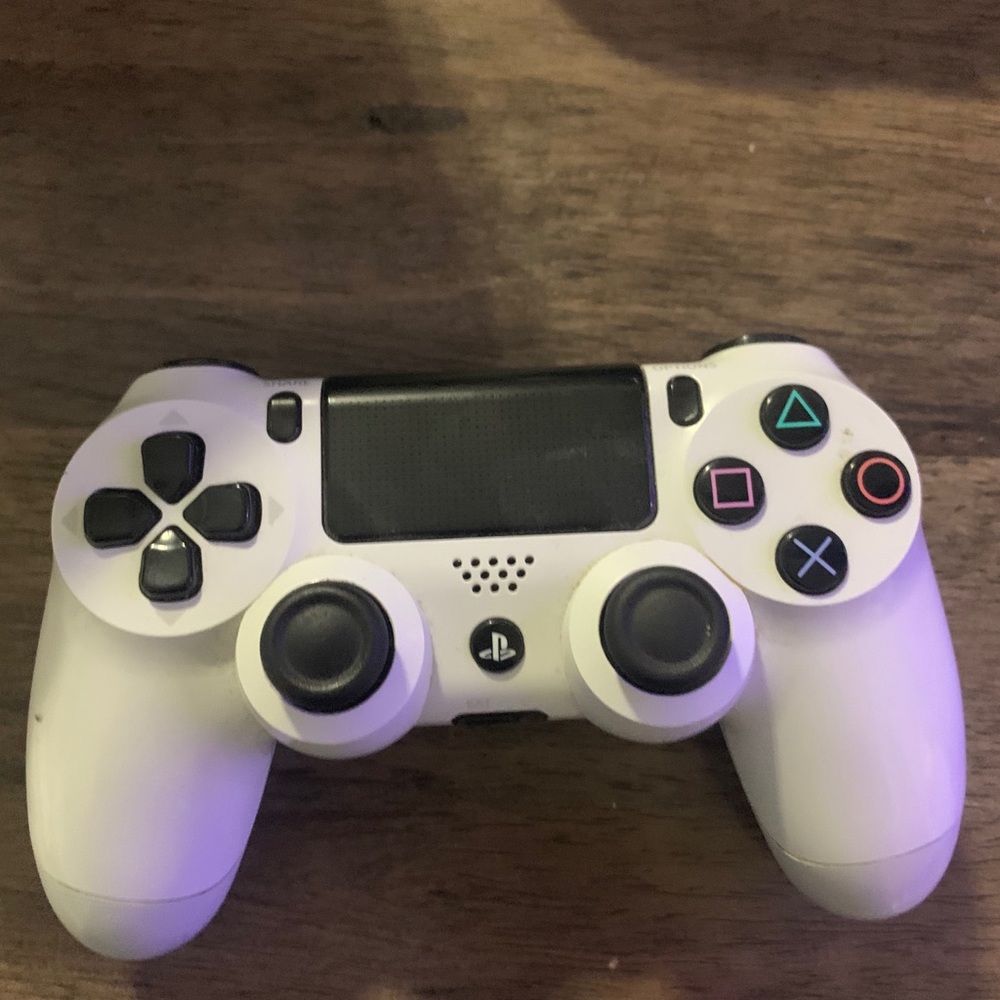 PlayStation DualShock 4 controller